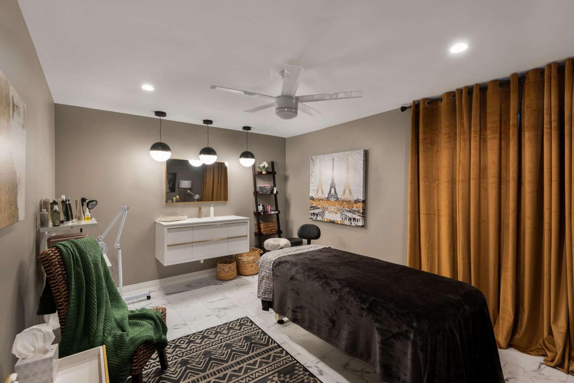 รามาดา บาย วินด์แฮม กาเลนา โฮเต็ล แอนด์ เดย์ สปา Hotel กาลีนา ภายนอก รูปภาพ